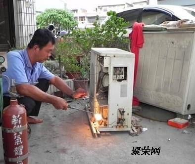上海專(zhuān)業(yè)家用 商用柜機(jī) 掛機(jī)空調(diào)維修加氟